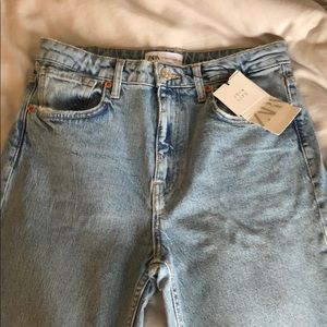 ZARA popular highwaisted BF straight leg Jeans